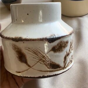Vintage Midwinter Stonehenge Wedgwood Wild Oats sugar bowl